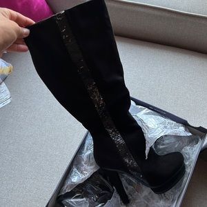 beautiful boots 👢 new brand jennifer lopez color black